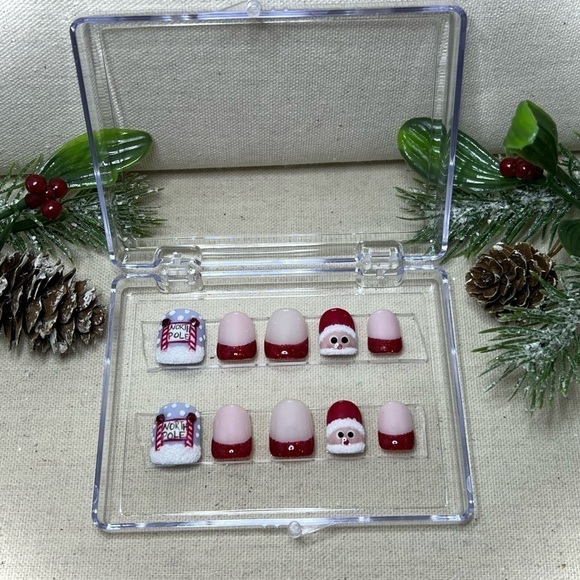 Reusable North Pole and Santa press on nails short square size L - Picture 1 of 4